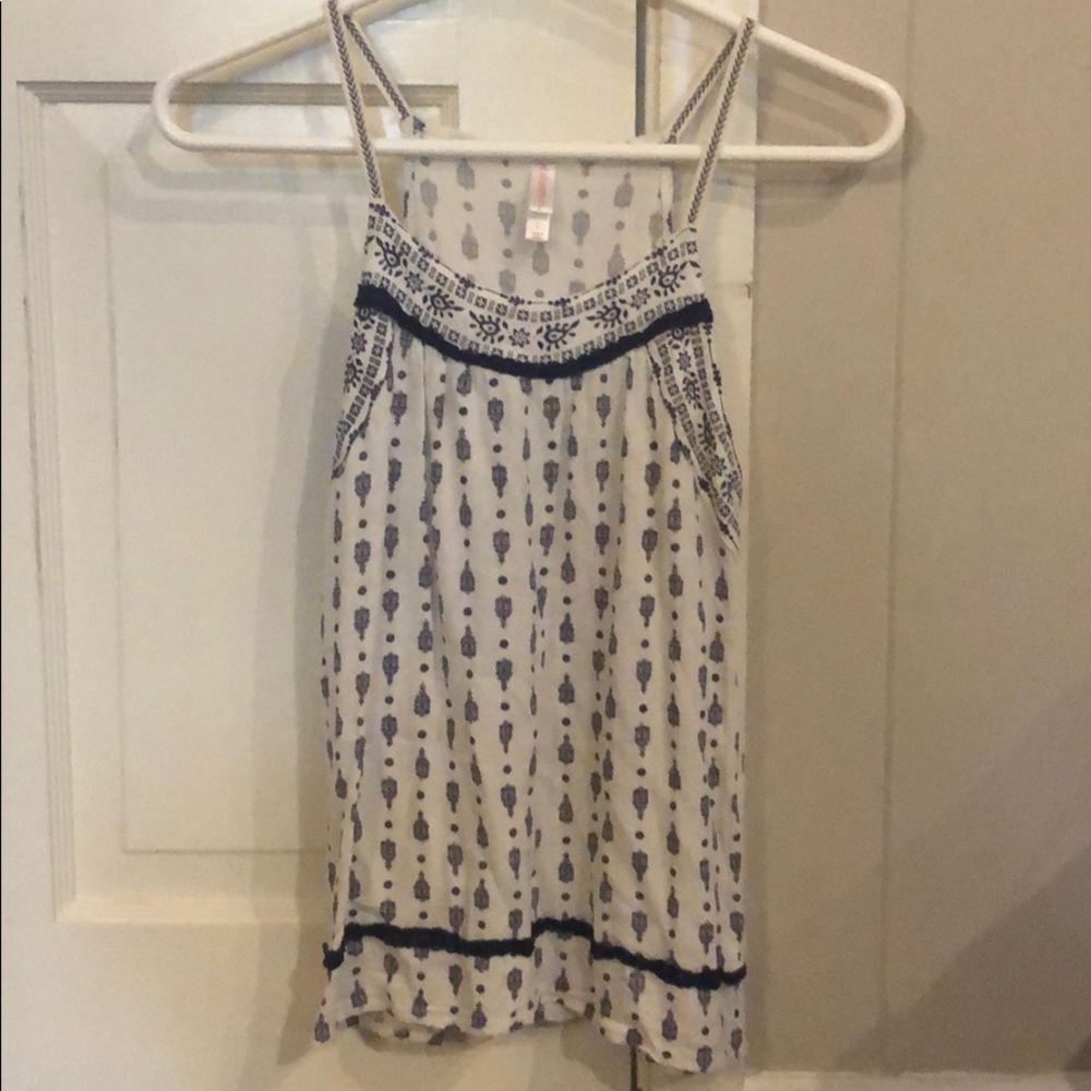 PATTERNED TANK TOP